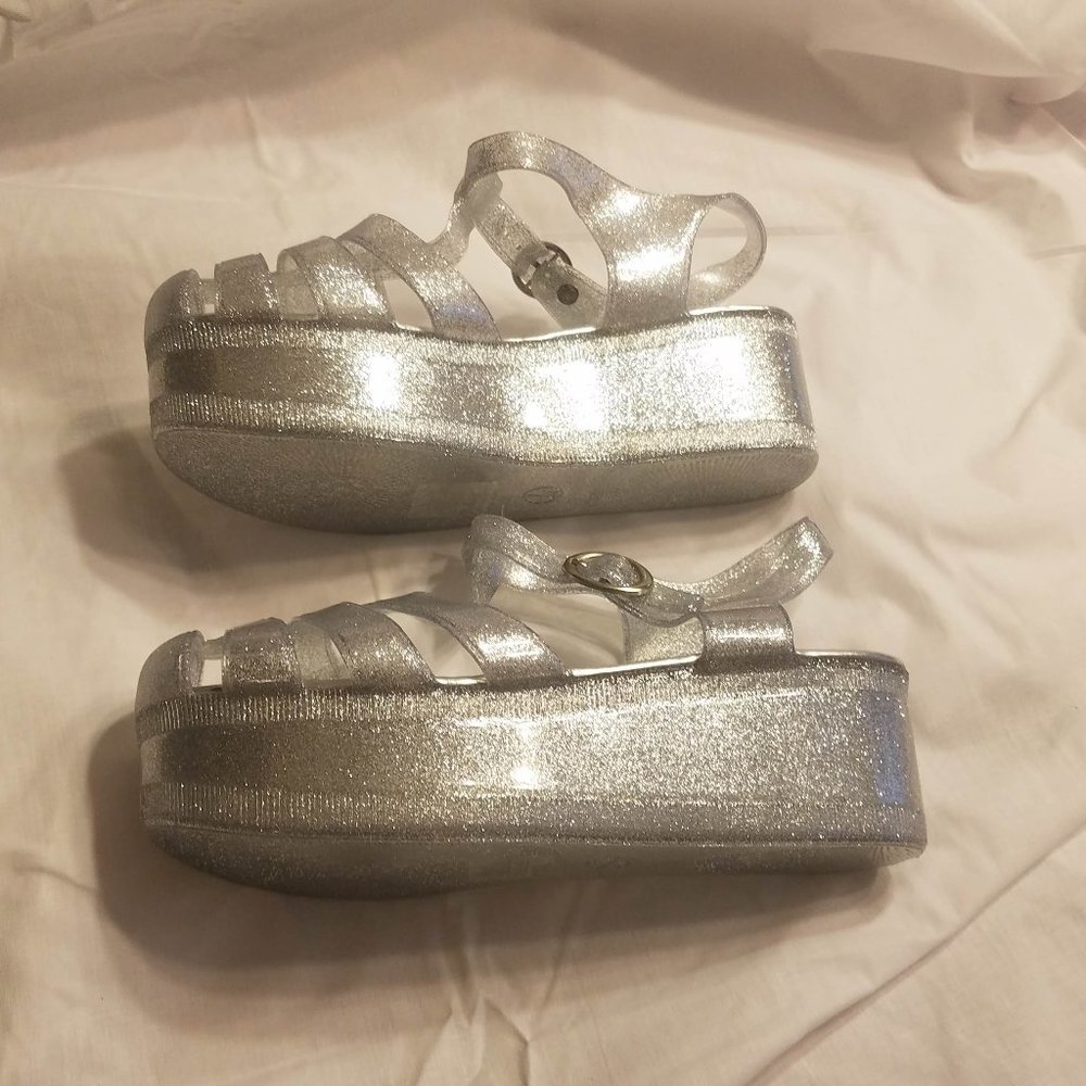 Silver platforms - Picture 3 of 13
